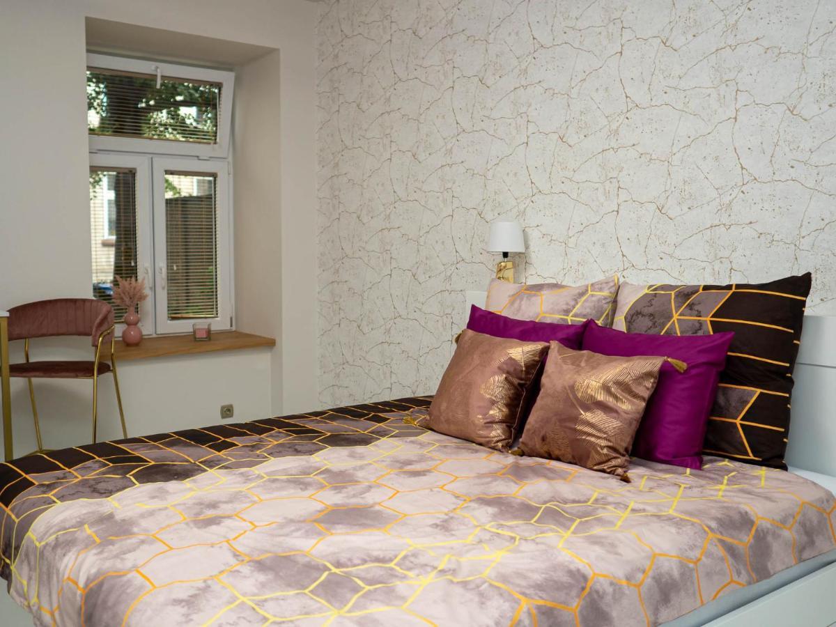 Apartament Gold Aleja Nmp 8 - Free Parking Częstochowa Extérieur photo