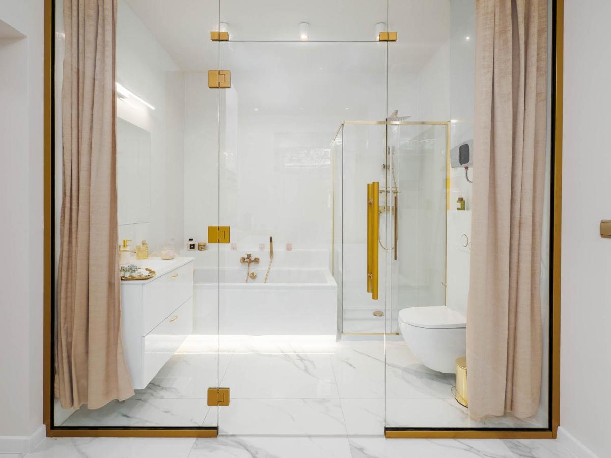Apartament Gold Aleja Nmp 8 - Free Parking Częstochowa Extérieur photo